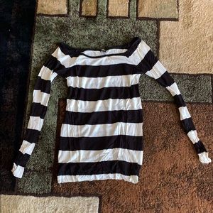 Poof long sleeved tee